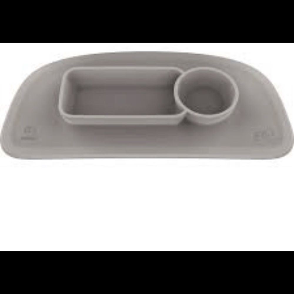 NWT EZPZ PLACEMAT FOR STOKKE TRAY GRAY